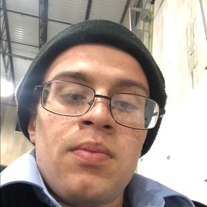 Meet your Posher, Devin